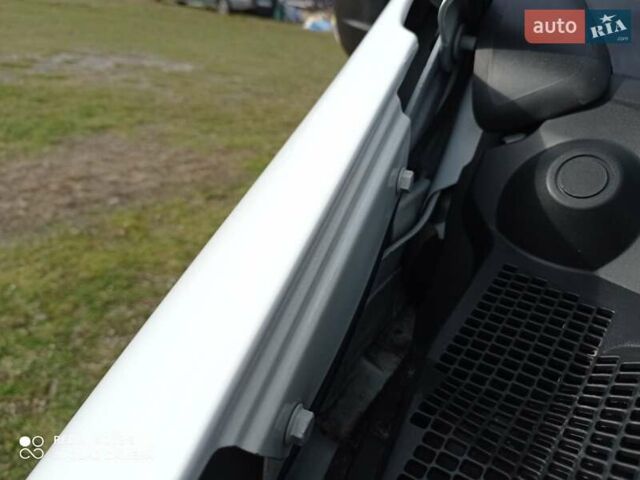 Белый Опель Movano, объемом двигателя 2.3 л и пробегом 203 тыс. км за 17950 $, фото 43 на Automoto.ua