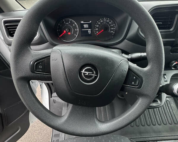 Білий Опель Movano, об'ємом двигуна 2.3 л та пробігом 220 тис. км за 22500 $, фото 16 на Automoto.ua