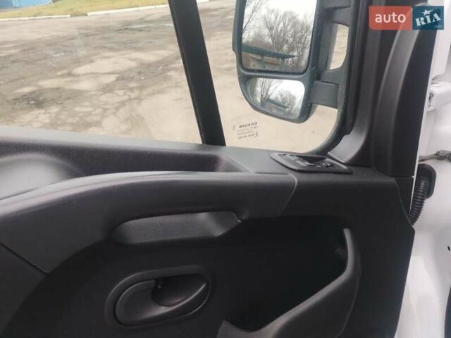 Белый Опель Movano, объемом двигателя 2.3 л и пробегом 150 тыс. км за 18700 $, фото 13 на Automoto.ua