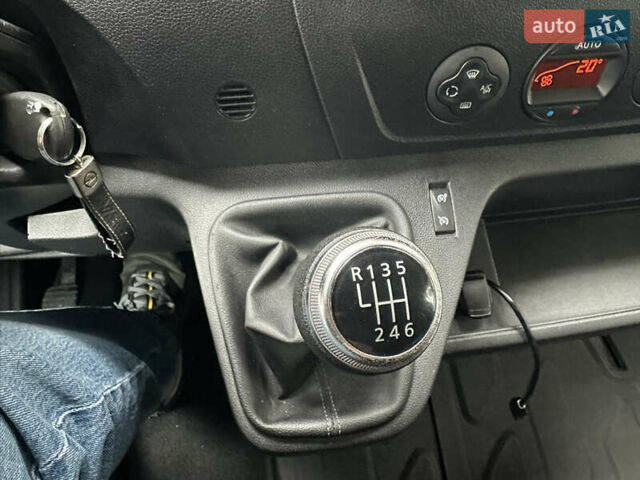 Белый Опель Movano, объемом двигателя 2.3 л и пробегом 196 тыс. км за 20950 $, фото 30 на Automoto.ua