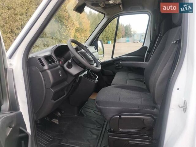 Белый Опель Movano, объемом двигателя 2.3 л и пробегом 150 тыс. км за 18900 $, фото 9 на Automoto.ua