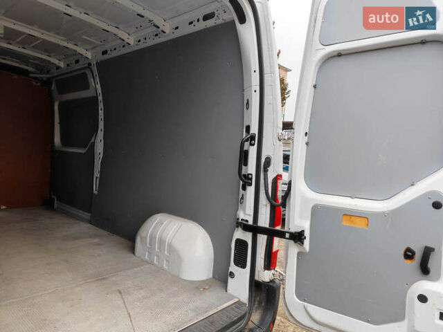 Белый Опель Movano, объемом двигателя 0 л и пробегом 75 тыс. км за 19500 $, фото 7 на Automoto.ua