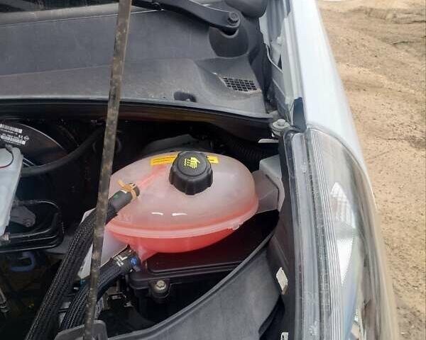 Белый Опель Movano, объемом двигателя 2.3 л и пробегом 150 тыс. км за 18900 $, фото 26 на Automoto.ua