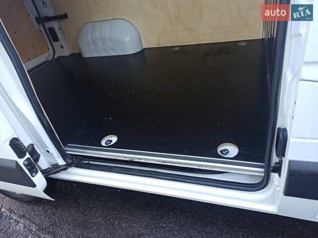 Белый Опель Movano, объемом двигателя 2.3 л и пробегом 133 тыс. км за 15600 $, фото 24 на Automoto.ua