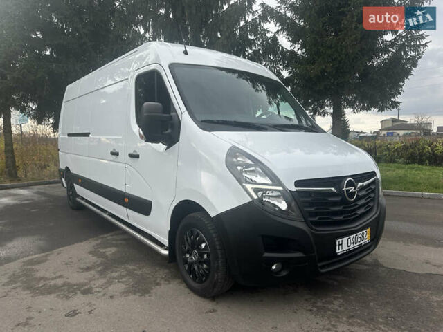 Белый Опель Movano, объемом двигателя 2.3 л и пробегом 196 тыс. км за 20950 $, фото 2 на Automoto.ua