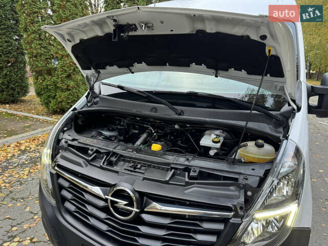 Білий Опель Movano, об'ємом двигуна 2.3 л та пробігом 202 тис. км за 19500 $, фото 56 на Automoto.ua