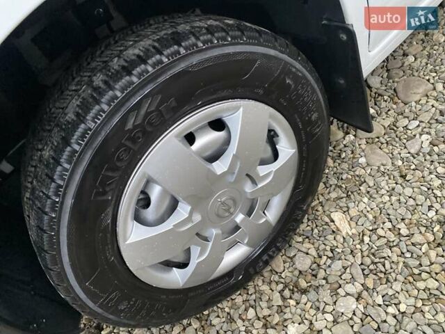 Белый Опель Movano, объемом двигателя 2.3 л и пробегом 144 тыс. км за 18890 $, фото 26 на Automoto.ua