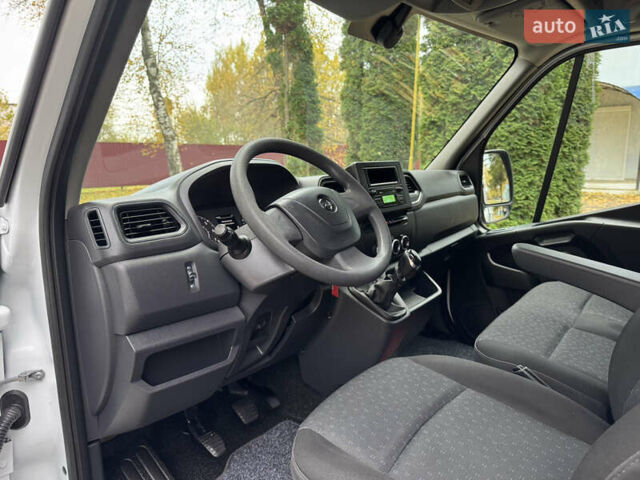 Білий Опель Movano, об'ємом двигуна 2.3 л та пробігом 202 тис. км за 19500 $, фото 36 на Automoto.ua