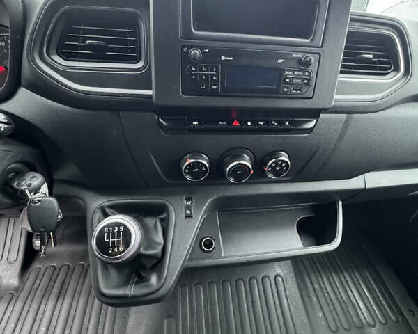 Білий Опель Movano, об'ємом двигуна 2.3 л та пробігом 220 тис. км за 22500 $, фото 15 на Automoto.ua