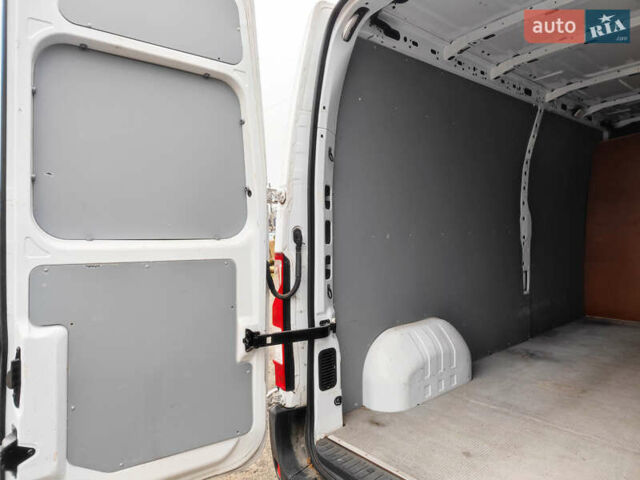 Белый Опель Movano, объемом двигателя 0 л и пробегом 75 тыс. км за 19500 $, фото 6 на Automoto.ua