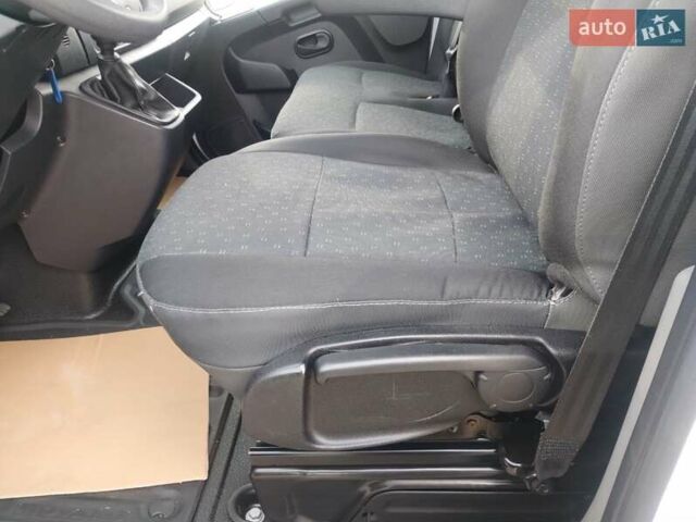 Белый Опель Movano, объемом двигателя 2.3 л и пробегом 150 тыс. км за 18900 $, фото 10 на Automoto.ua