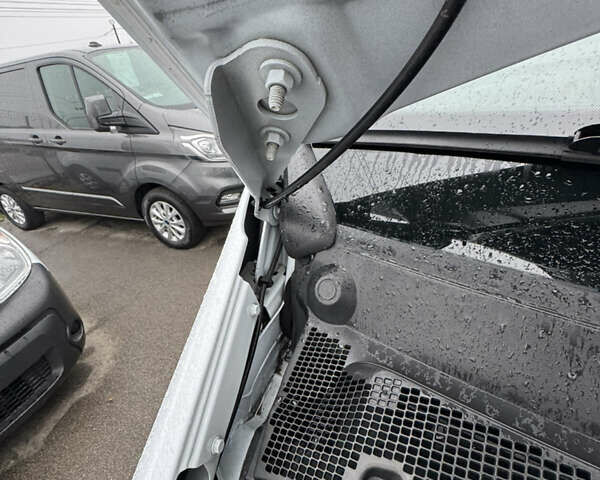 Білий Опель Movano, об'ємом двигуна 2.3 л та пробігом 220 тис. км за 22500 $, фото 24 на Automoto.ua