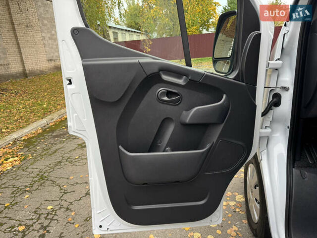 Білий Опель Movano, об'ємом двигуна 2.3 л та пробігом 202 тис. км за 19500 $, фото 32 на Automoto.ua