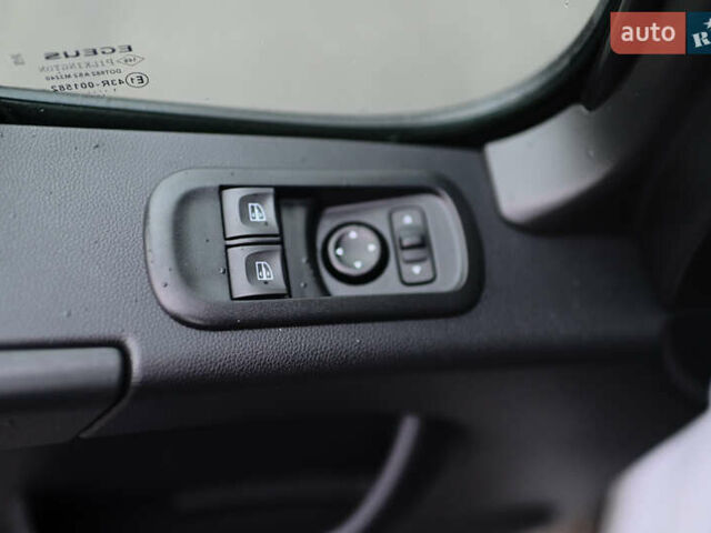 Белый Опель Movano, объемом двигателя 0 л и пробегом 158 тыс. км за 19300 $, фото 32 на Automoto.ua