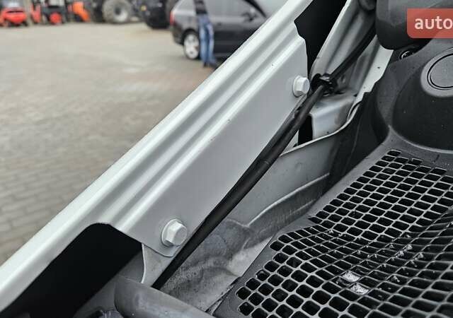 Белый Опель Movano, объемом двигателя 2.3 л и пробегом 133 тыс. км за 20900 $, фото 42 на Automoto.ua