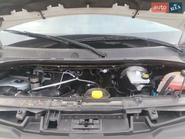 Белый Опель Movano, объемом двигателя 2.3 л и пробегом 150 тыс. км за 18900 $, фото 27 на Automoto.ua