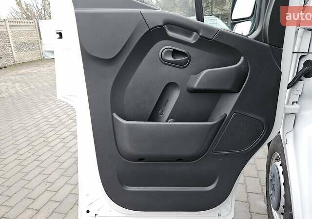 Белый Опель Movano, объемом двигателя 2.3 л и пробегом 133 тыс. км за 20900 $, фото 17 на Automoto.ua