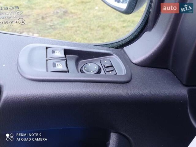 Белый Опель Movano, объемом двигателя 2.3 л и пробегом 209 тыс. км за 18800 $, фото 17 на Automoto.ua