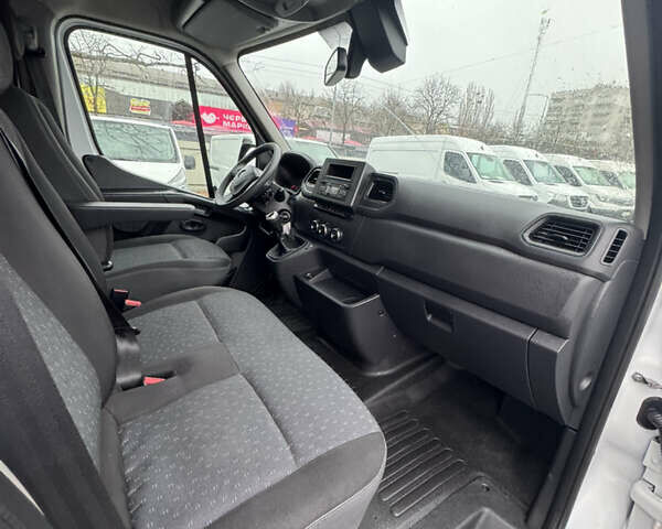 Білий Опель Movano, об'ємом двигуна 2.3 л та пробігом 220 тис. км за 22500 $, фото 18 на Automoto.ua