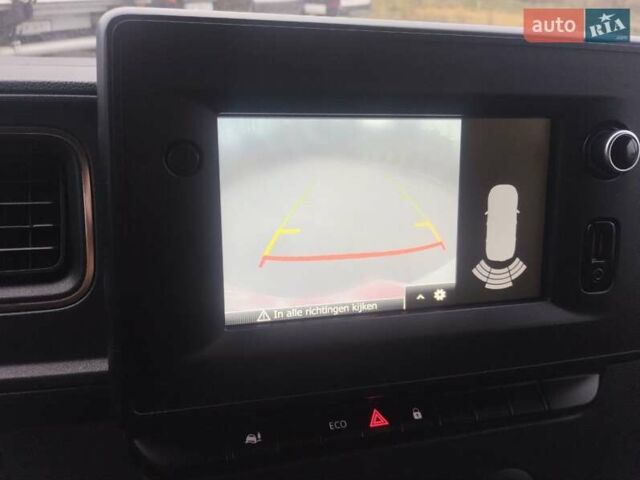 Белый Опель Movano, объемом двигателя 2.3 л и пробегом 150 тыс. км за 18700 $, фото 17 на Automoto.ua