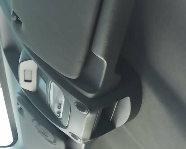 Белый Опель Movano, объемом двигателя 2.3 л и пробегом 133 тыс. км за 15600 $, фото 10 на Automoto.ua