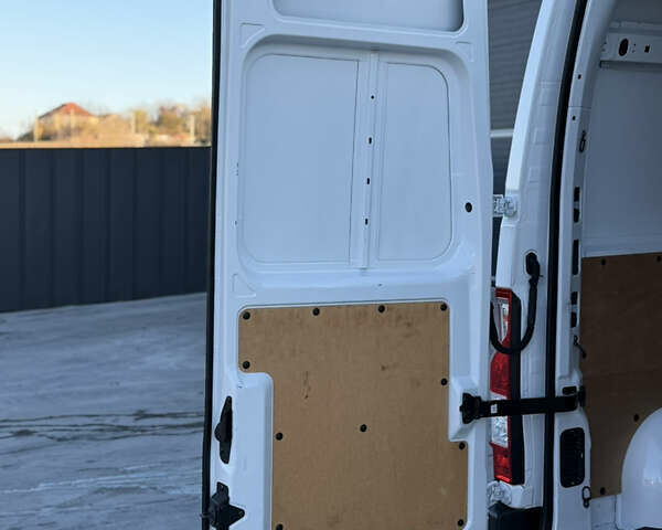 Белый Опель Movano, объемом двигателя 2.3 л и пробегом 254 тыс. км за 18500 $, фото 49 на Automoto.ua