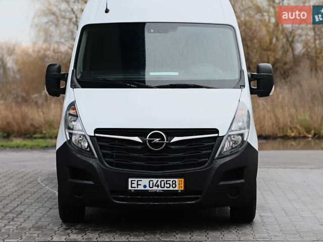 Белый Опель Movano, объемом двигателя 0 л и пробегом 158 тыс. км за 19300 $, фото 2 на Automoto.ua