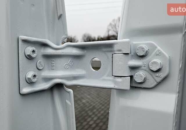 Белый Опель Movano, объемом двигателя 2.3 л и пробегом 133 тыс. км за 20900 $, фото 38 на Automoto.ua