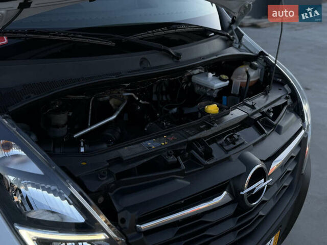 Белый Опель Movano, объемом двигателя 2.3 л и пробегом 254 тыс. км за 18500 $, фото 25 на Automoto.ua