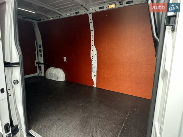 Белый Опель Movano, объемом двигателя 2.3 л и пробегом 196 тыс. км за 20950 $, фото 17 на Automoto.ua