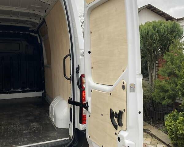 Білий Опель Movano, об'ємом двигуна 2.3 л та пробігом 134 тис. км за 16400 $, фото 10 на Automoto.ua