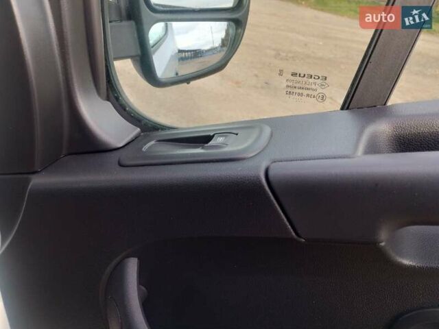 Белый Опель Movano, объемом двигателя 2.3 л и пробегом 150 тыс. км за 18900 $, фото 16 на Automoto.ua