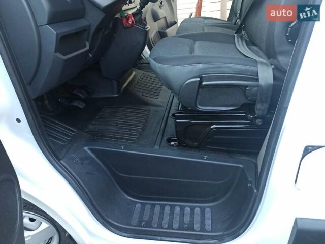 Белый Опель Movano, объемом двигателя 2.3 л и пробегом 133 тыс. км за 15600 $, фото 6 на Automoto.ua