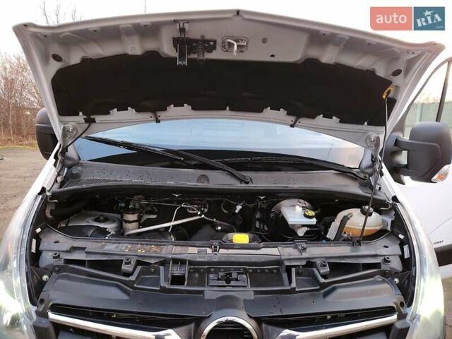 Білий Опель Movano, об'ємом двигуна 2.3 л та пробігом 186 тис. км за 17900 $, фото 23 на Automoto.ua
