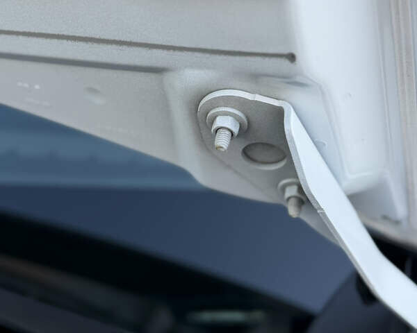 Белый Опель Movano, объемом двигателя 2.3 л и пробегом 254 тыс. км за 18500 $, фото 26 на Automoto.ua