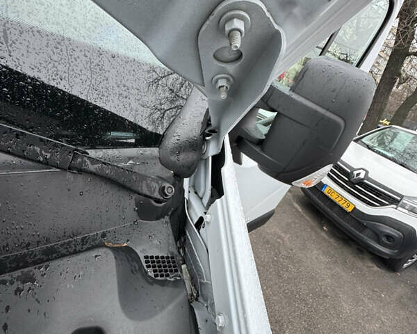 Білий Опель Movano, об'ємом двигуна 2.3 л та пробігом 220 тис. км за 22500 $, фото 23 на Automoto.ua