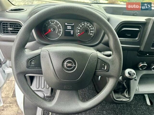 Білий Опель Movano, об'ємом двигуна 2.3 л та пробігом 159 тис. км за 18500 $, фото 15 на Automoto.ua