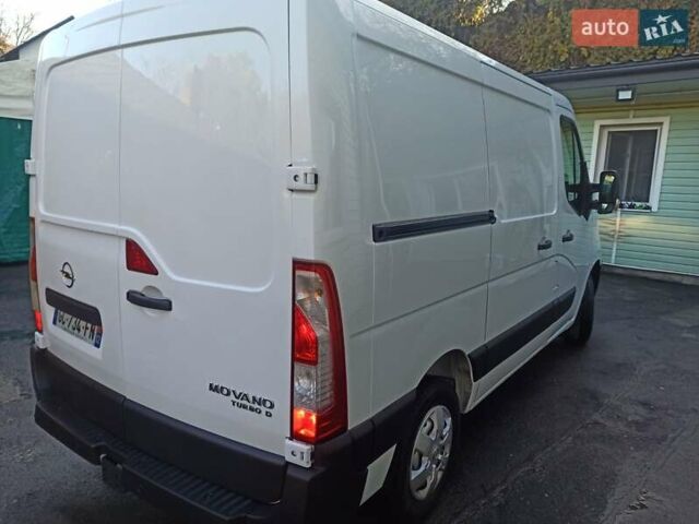 Белый Опель Movano, объемом двигателя 2.3 л и пробегом 133 тыс. км за 15600 $, фото 2 на Automoto.ua