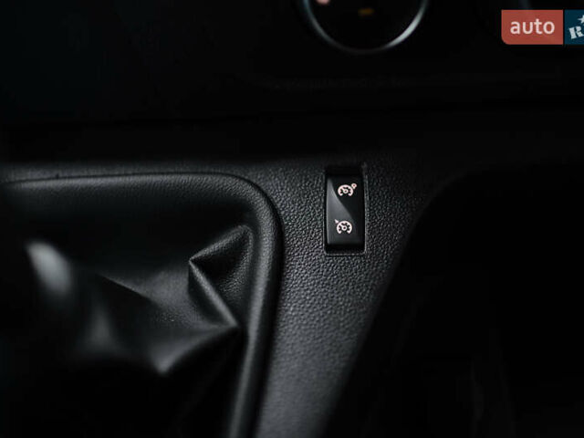 Белый Опель Movano, объемом двигателя 0 л и пробегом 158 тыс. км за 19300 $, фото 49 на Automoto.ua