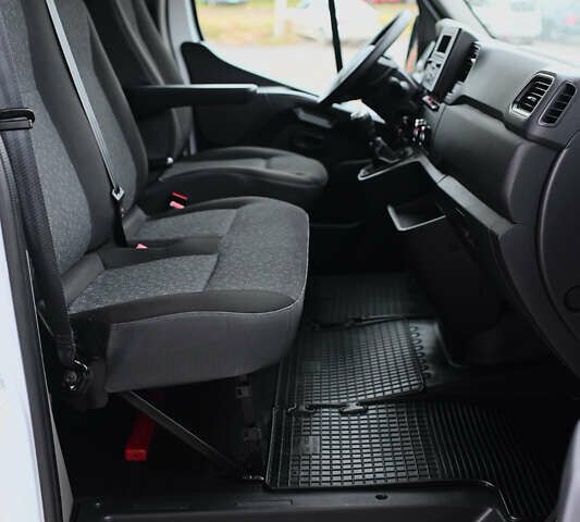 Белый Опель Movano, объемом двигателя 0 л и пробегом 158 тыс. км за 19300 $, фото 20 на Automoto.ua