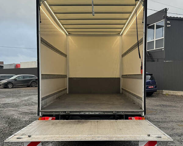 Белый Опель Movano, объемом двигателя 2.2 л и пробегом 220 тыс. км за 25899 $, фото 23 на Automoto.ua