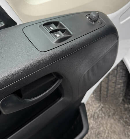 Белый Опель Movano, объемом двигателя 2.2 л и пробегом 220 тыс. км за 25899 $, фото 19 на Automoto.ua