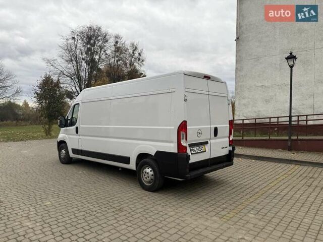 Білий Опель Movano, об'ємом двигуна 2.2 л та пробігом 85 тис. км за 19500 $, фото 4 на Automoto.ua