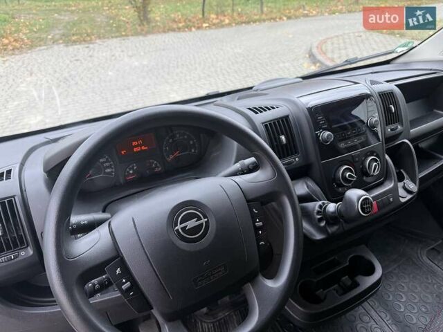 Білий Опель Movano, об'ємом двигуна 2.2 л та пробігом 85 тис. км за 19500 $, фото 8 на Automoto.ua
