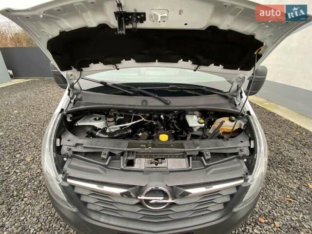 Белый Опель Movano, объемом двигателя 2.3 л и пробегом 244 тыс. км за 20999 $, фото 22 на Automoto.ua