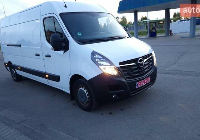 Белый Опель Movano, объемом двигателя 2.3 л и пробегом 275 тыс. км за 18799 $, фото 3 на Automoto.ua