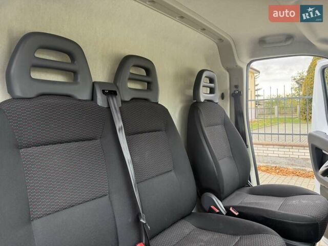 Білий Опель Movano, об'ємом двигуна 2.2 л та пробігом 85 тис. км за 19500 $, фото 9 на Automoto.ua