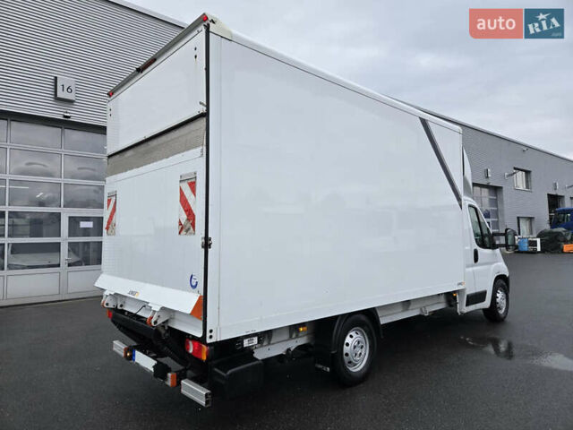 Білий Опель Movano, об'ємом двигуна 2.2 л та пробігом 190 тис. км за 26899 $, фото 3 на Automoto.ua