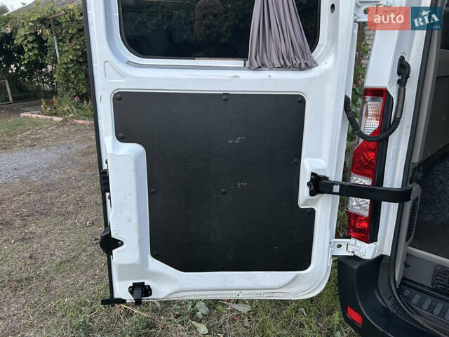 Білий Опель Movano, об'ємом двигуна 2.3 л та пробігом 338 тис. км за 23000 $, фото 11 на Automoto.ua