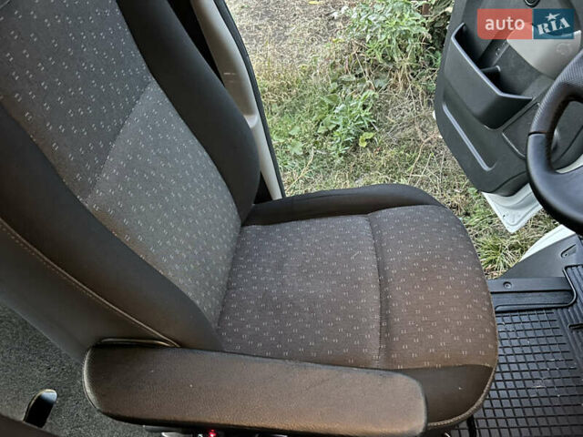 Білий Опель Movano, об'ємом двигуна 2.3 л та пробігом 338 тис. км за 23000 $, фото 21 на Automoto.ua